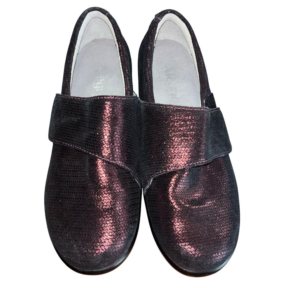 Alegria women’s Lauryn Cosmos Burgundy Metallic Slip On Shoes (size 38/ US 8)